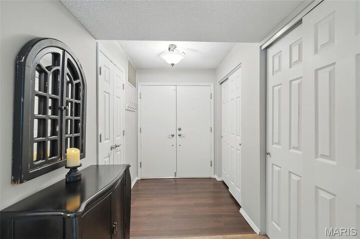 Property Photo: 564 Sarah Lane 103 MO 63141