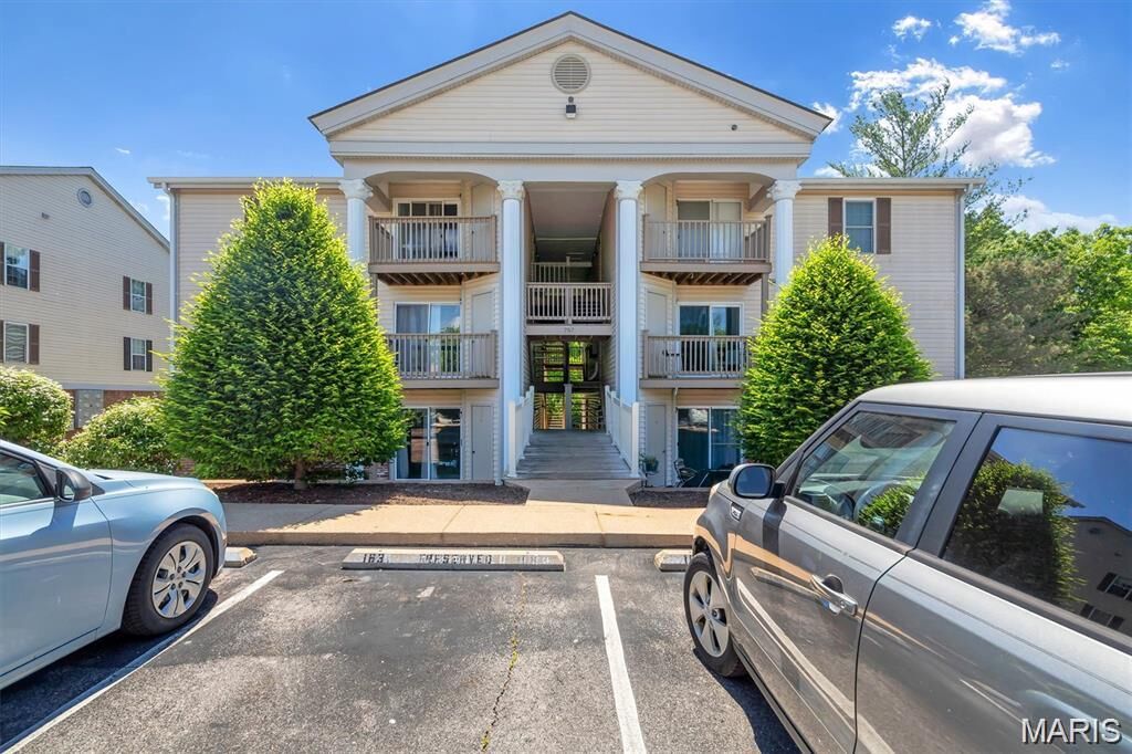 Property Photo:  757 Ridgeside Drive B  MO 63021