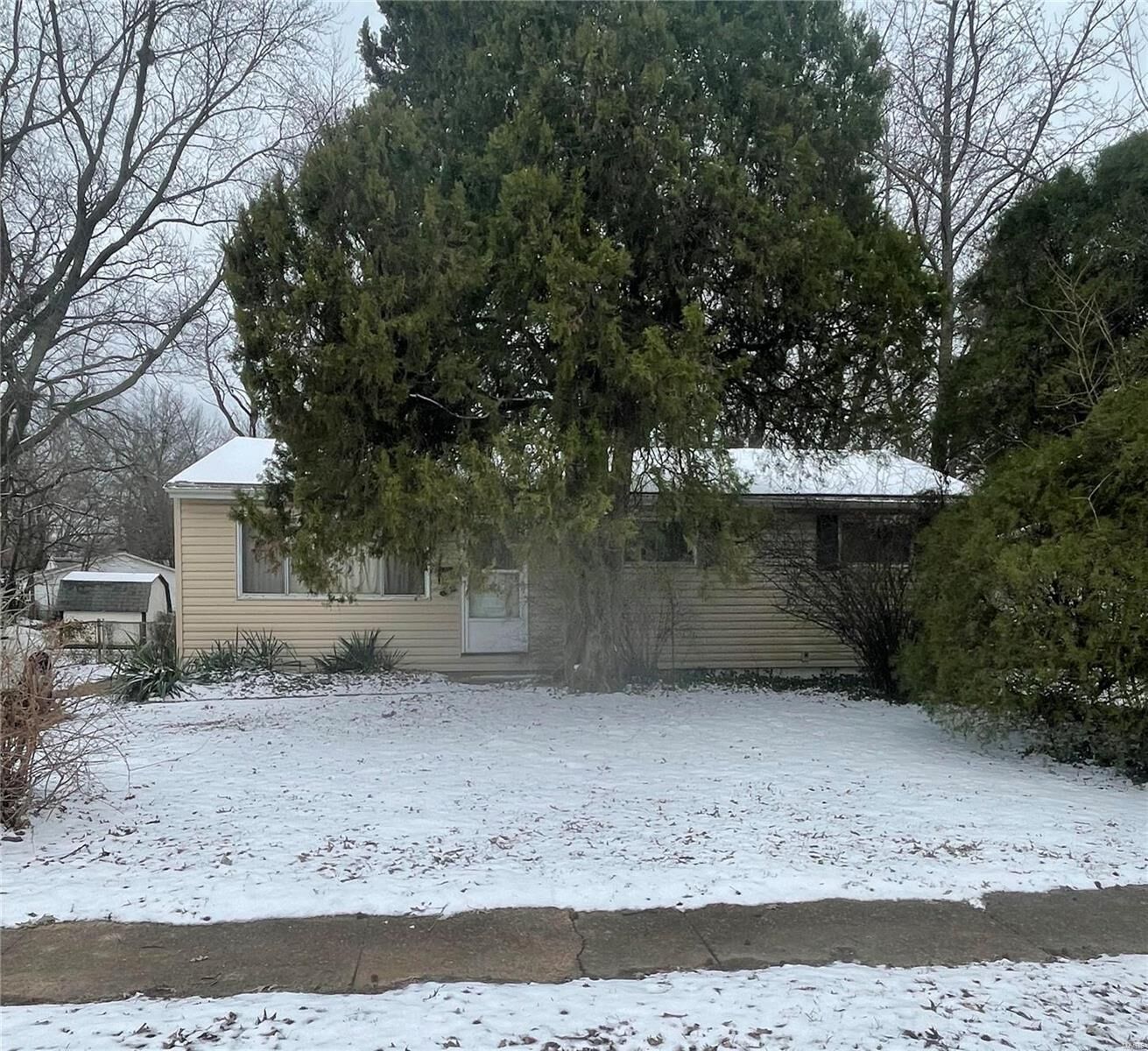 Property Photo:  1050 Ozment Drive  MO 63033 