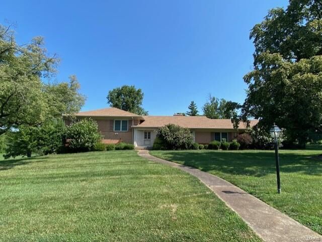 23 Chapel Hill Estates  St Louis MO 63131 photo