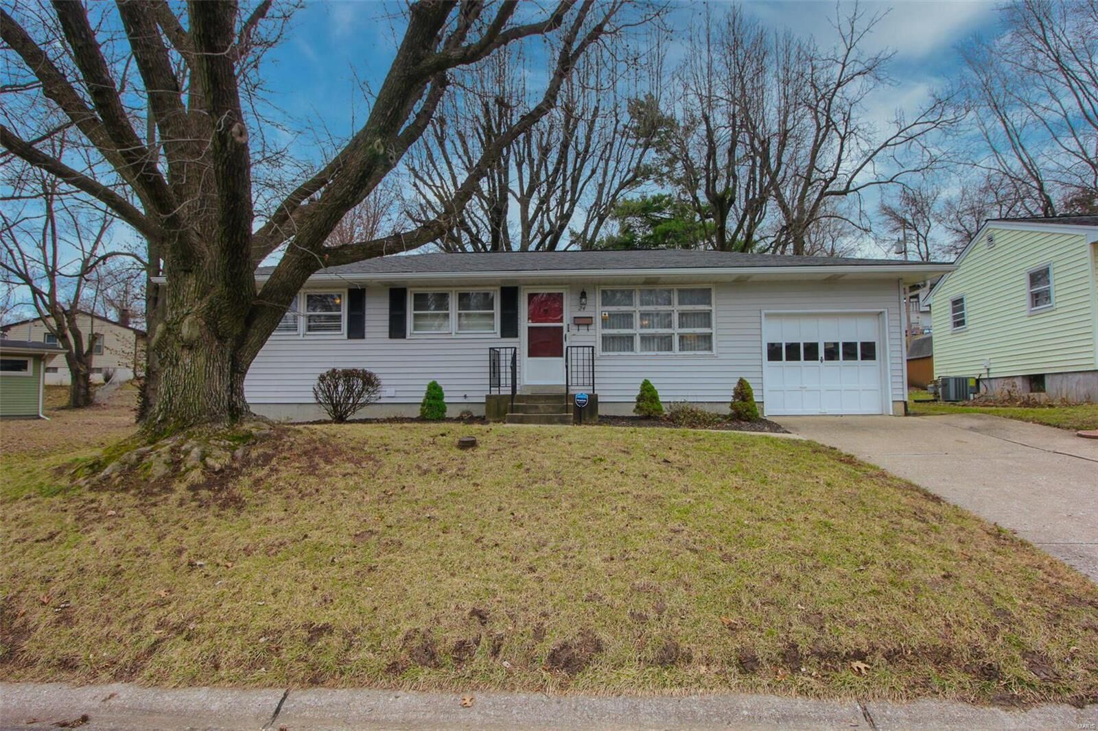 Property Photo:  24 Woodlawn Drive  MO 63301