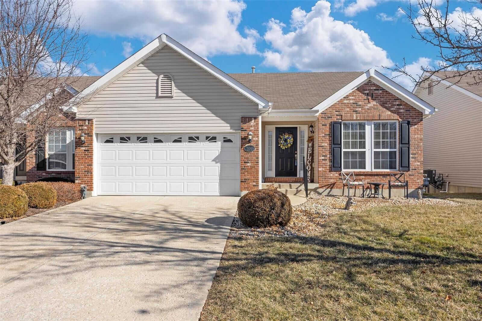 Property Photo: 106 Fallon Villa Court MO 63368