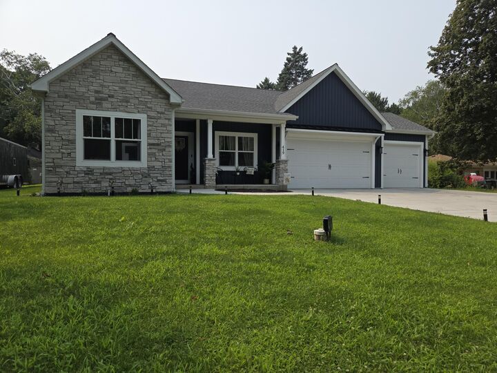 419 4 Mile Rd  Caledonia WI 53402 photo