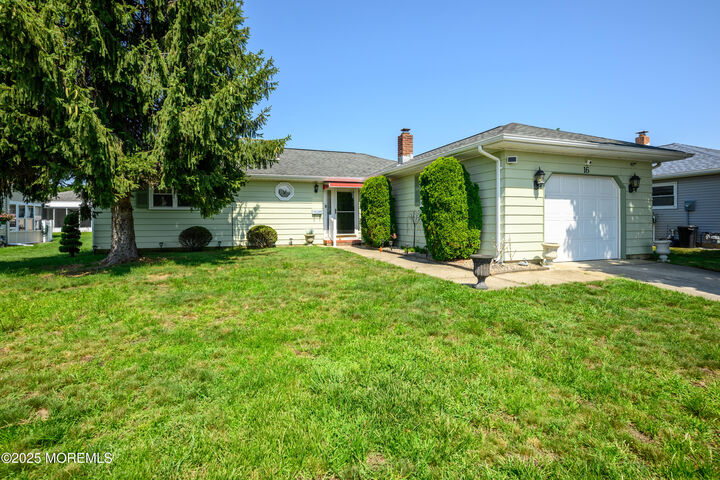 16 Pavilion Street  Toms River NJ 08757 photo