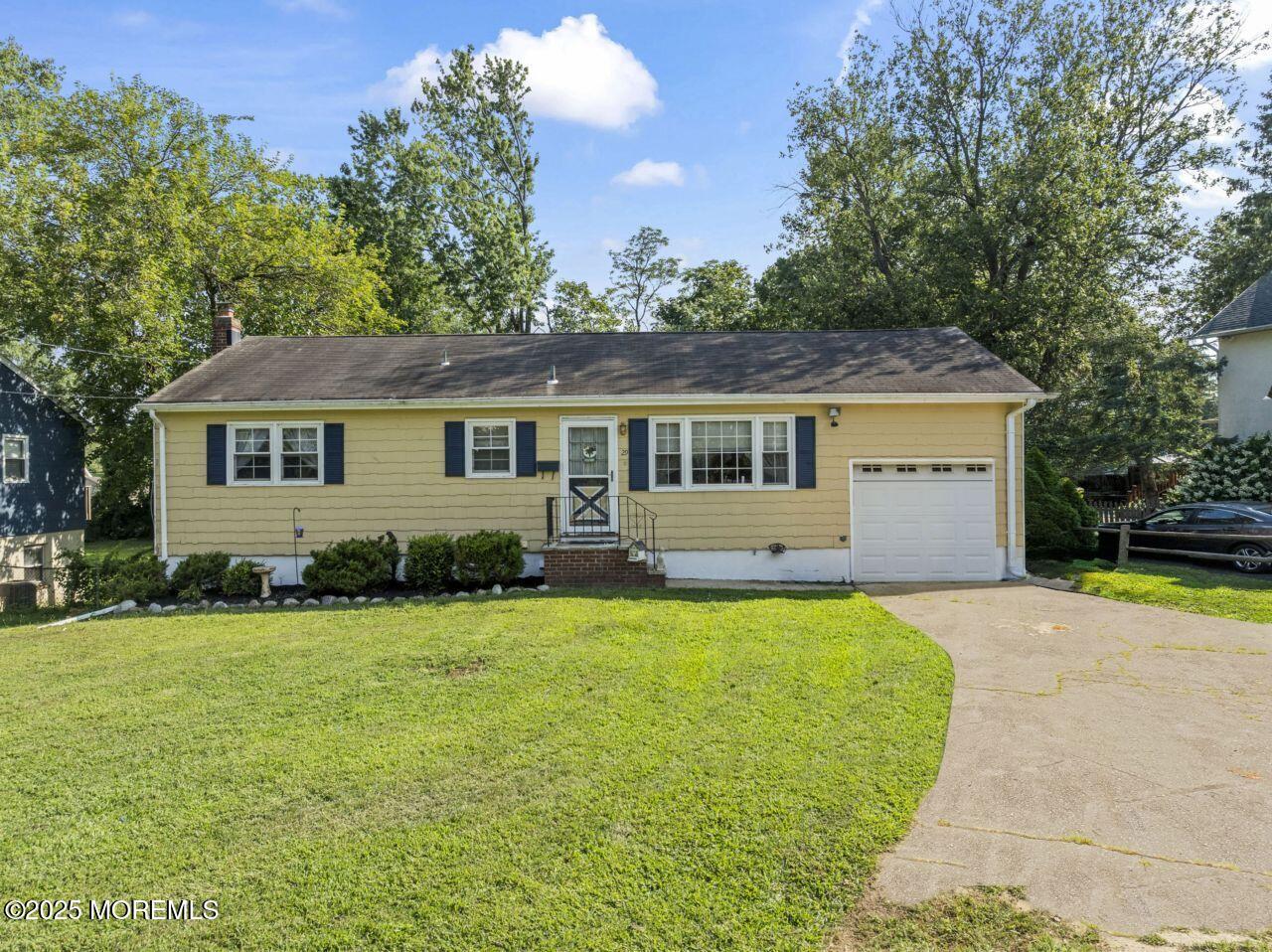 29 South Avenue  Atlantic Highlands NJ 07716 photo