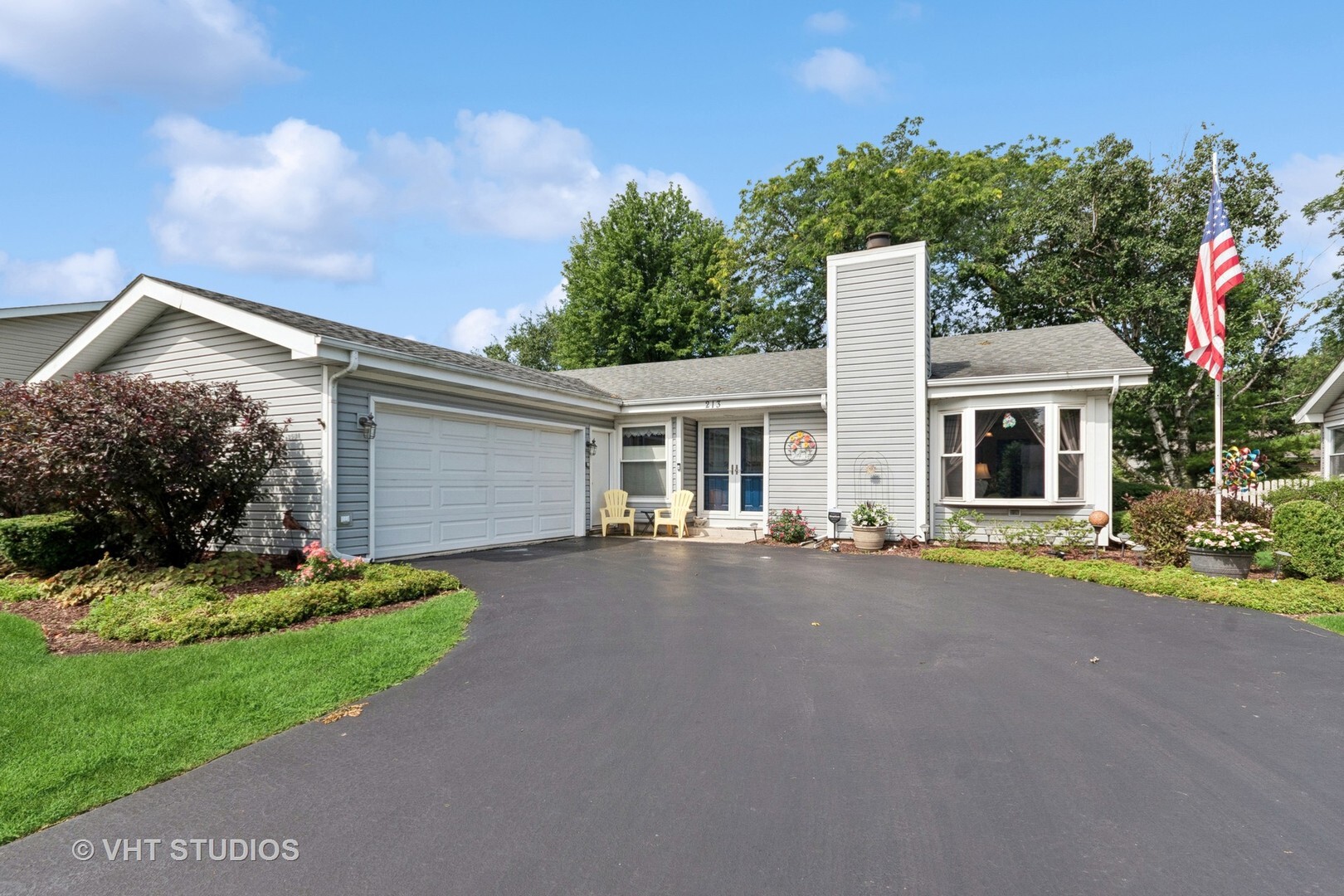 Property Photo:  213 Plymouth Lane  IL 60440 