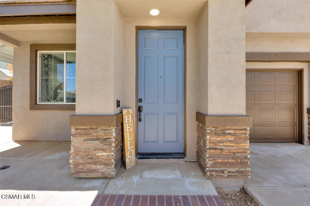 Property Photo: 42333 Highland Court CA 93536