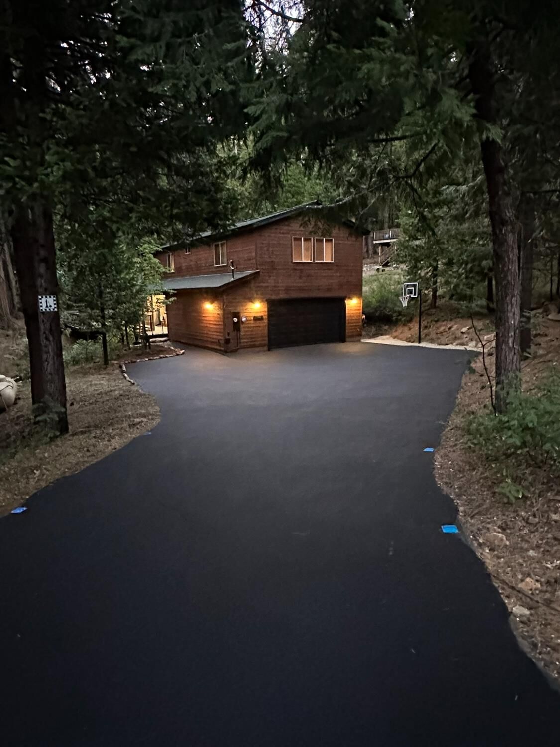 Property Photo: 1385 Topanga Lane CA 95223