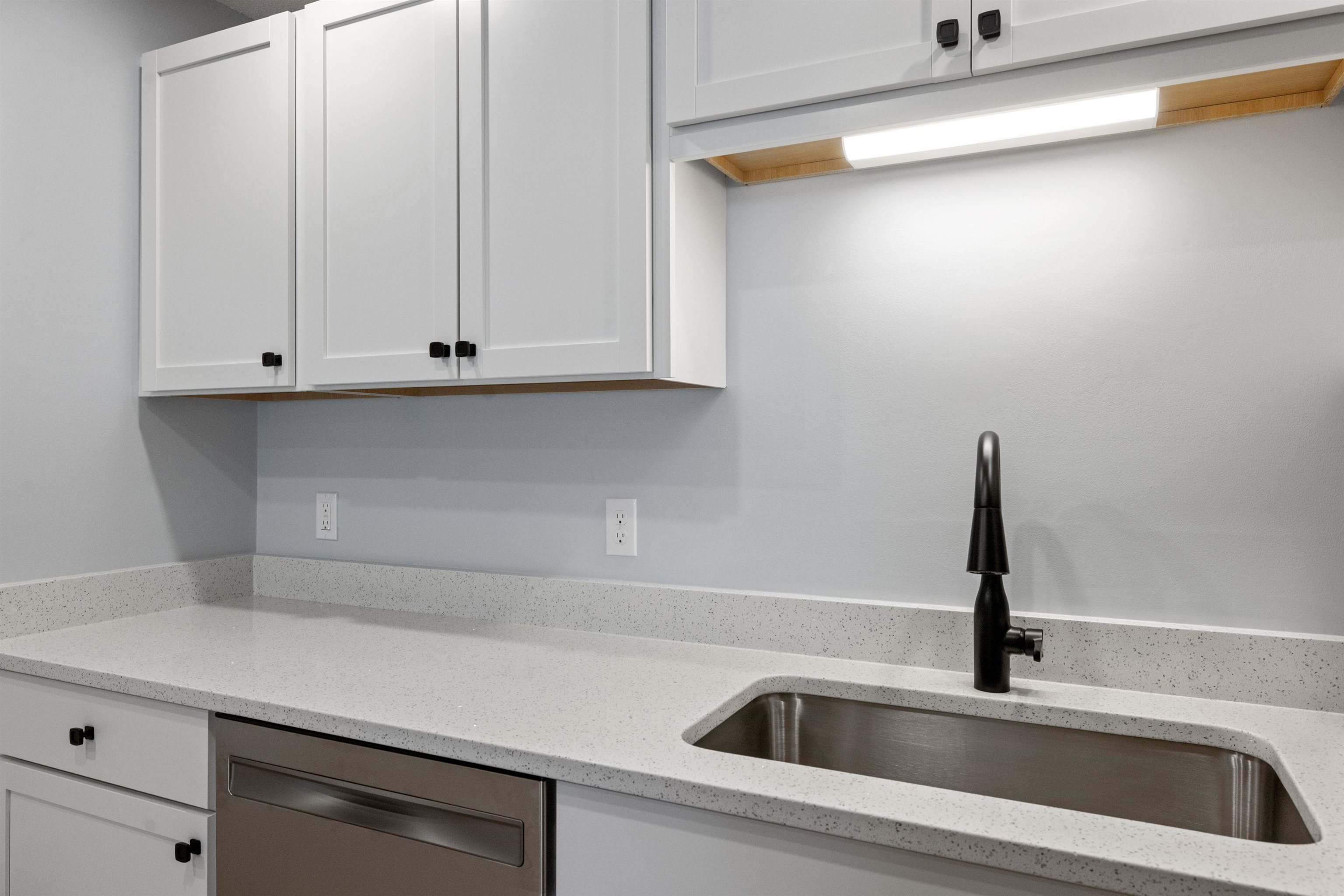 Property Photo: 130 Endicott N Street NH 03246