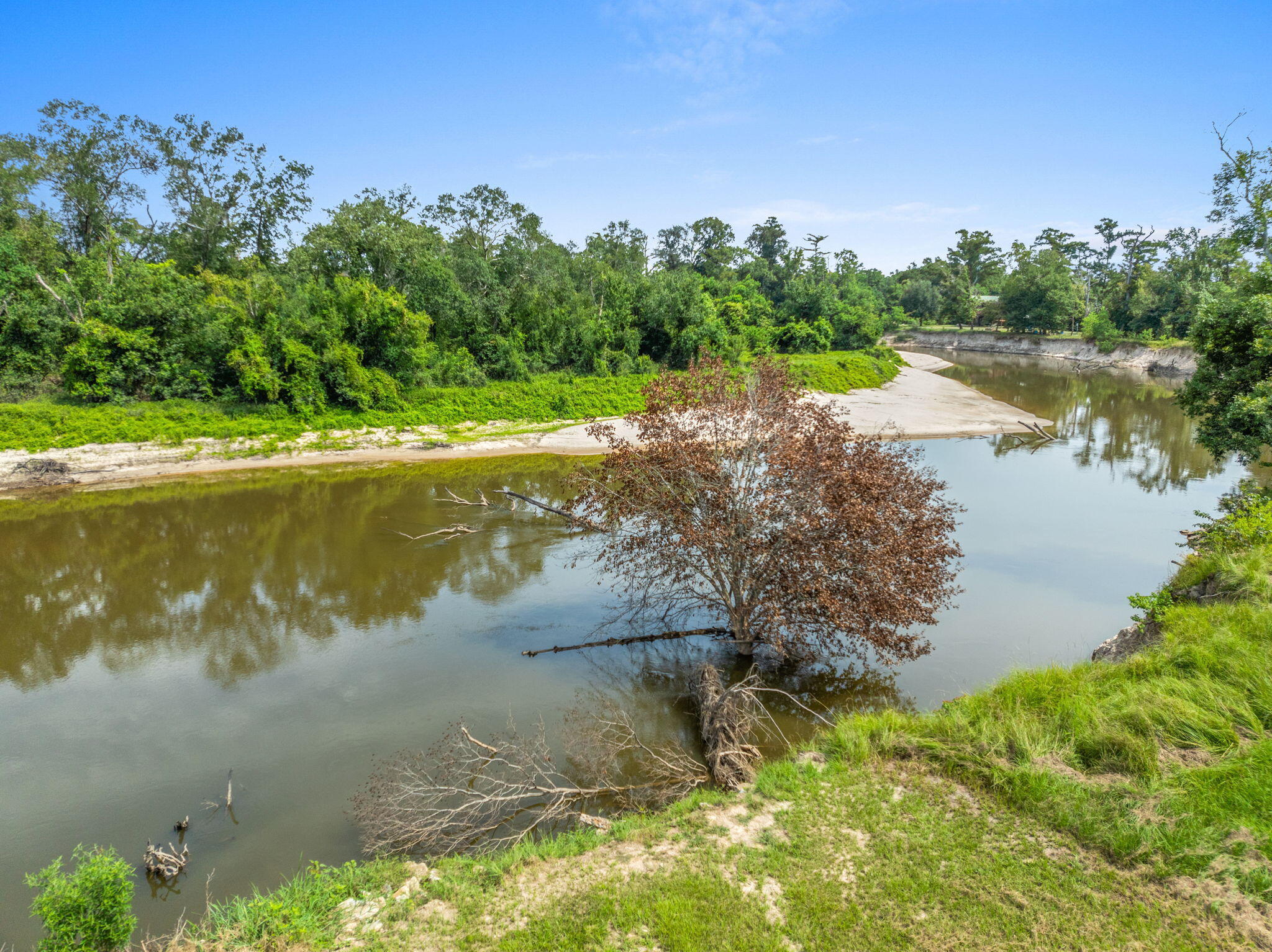 Property Photo:  526 Old Ferry Road  LA 70648 
