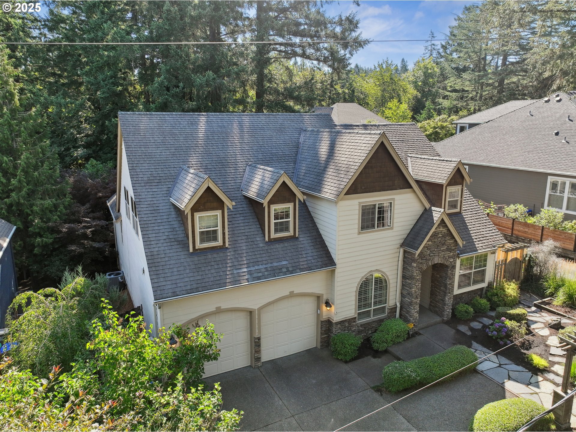 8112 SW 61st Ave  Portland OR 97219 photo