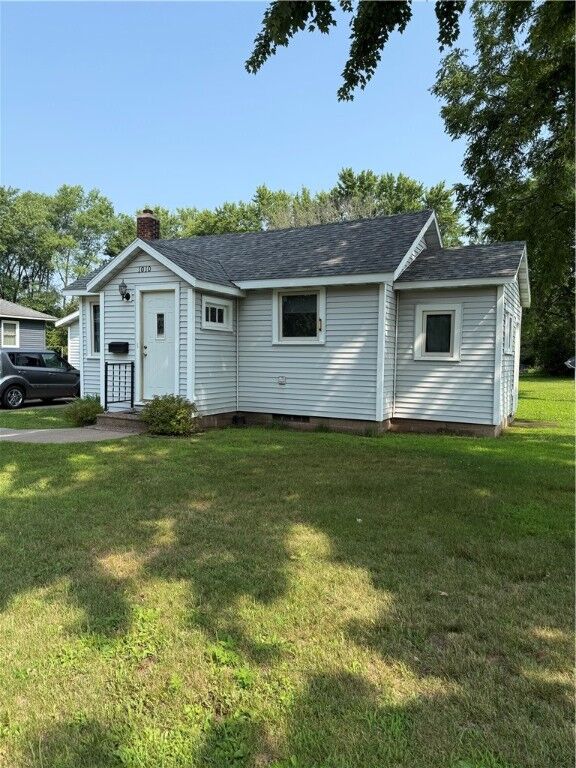 Property Photo: 1010 Mansfield Street WI 54729