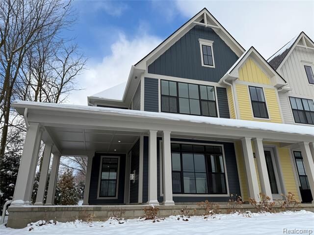 Property Photo:  318 S Center Street  MI 48167 