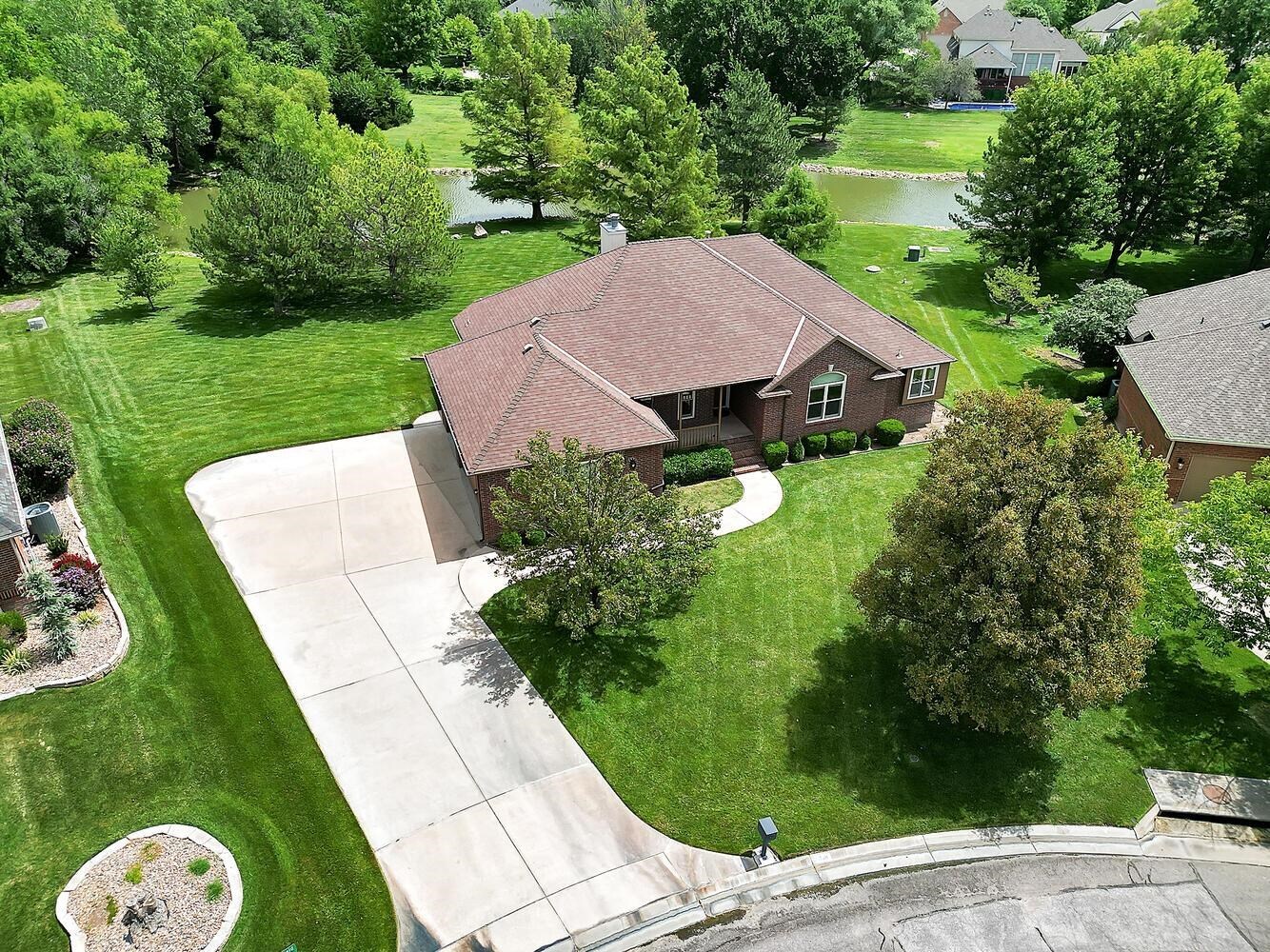 Property Photo: 1738 N Sagebrush St KS 67230