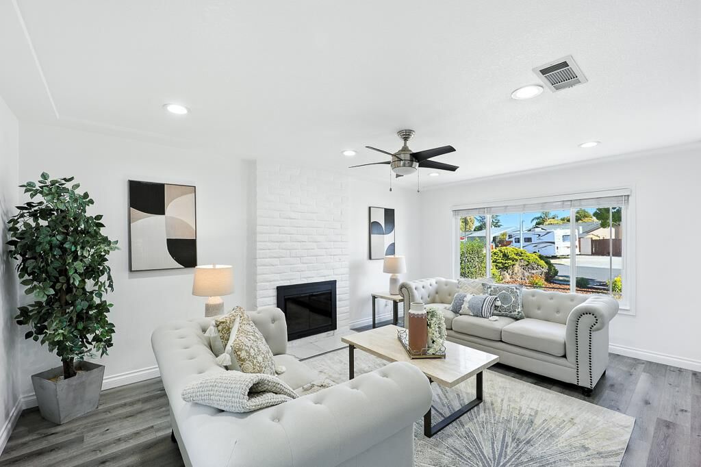 Property Photo: 5953 Bellflower Drive CA 94560