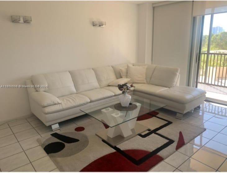 20379 W Country Club Dr 437  Aventura FL 33180 photo