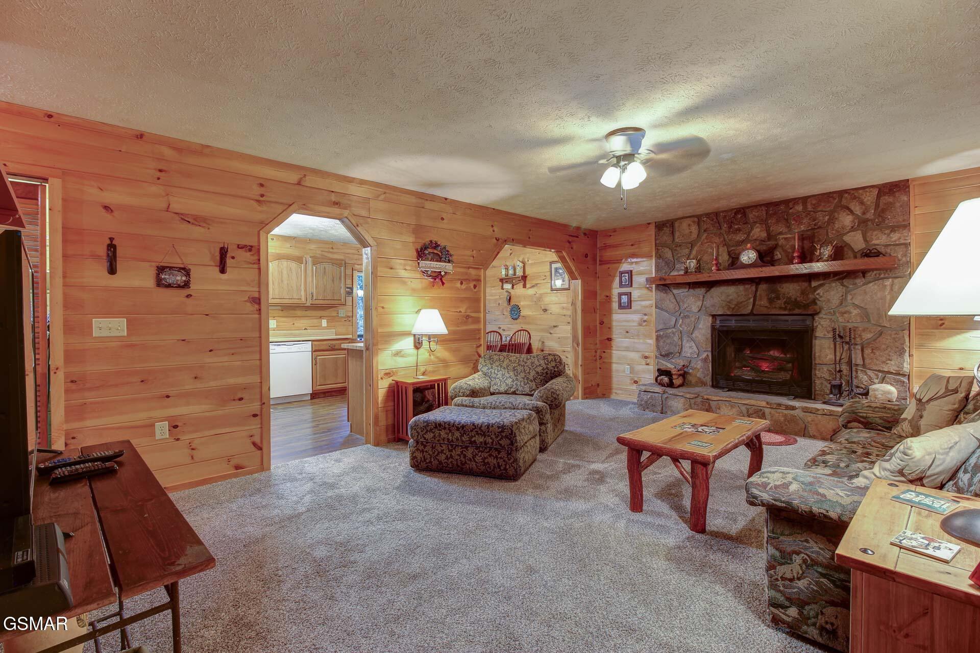 Property Photo: 1941 Anderson Way TN 37876