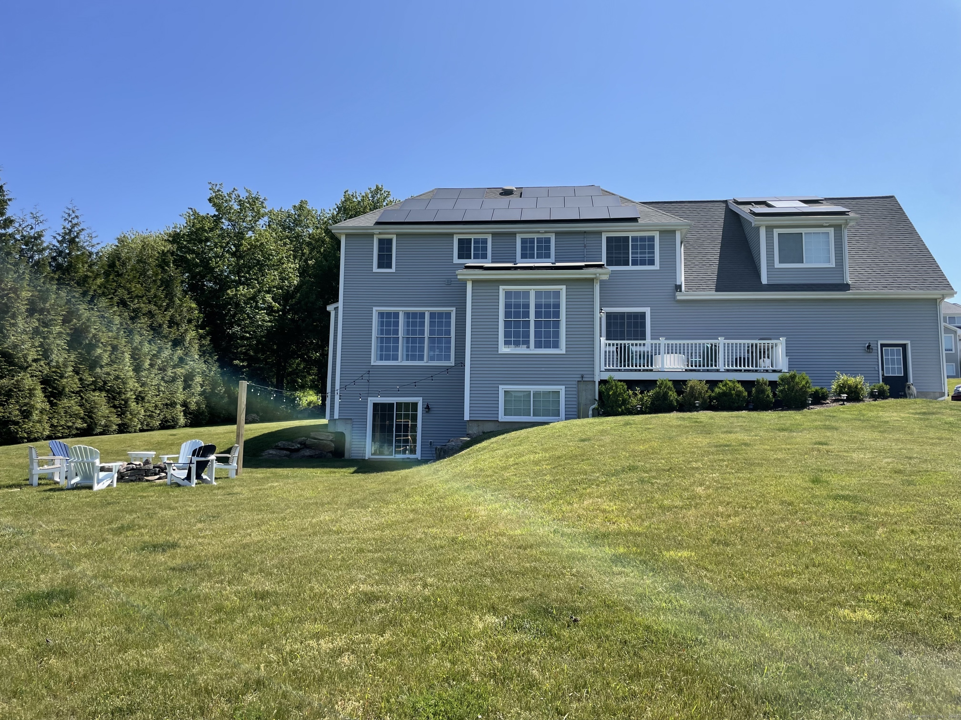 Property Photo:  10 Esther Pond Lane  CT 06333 