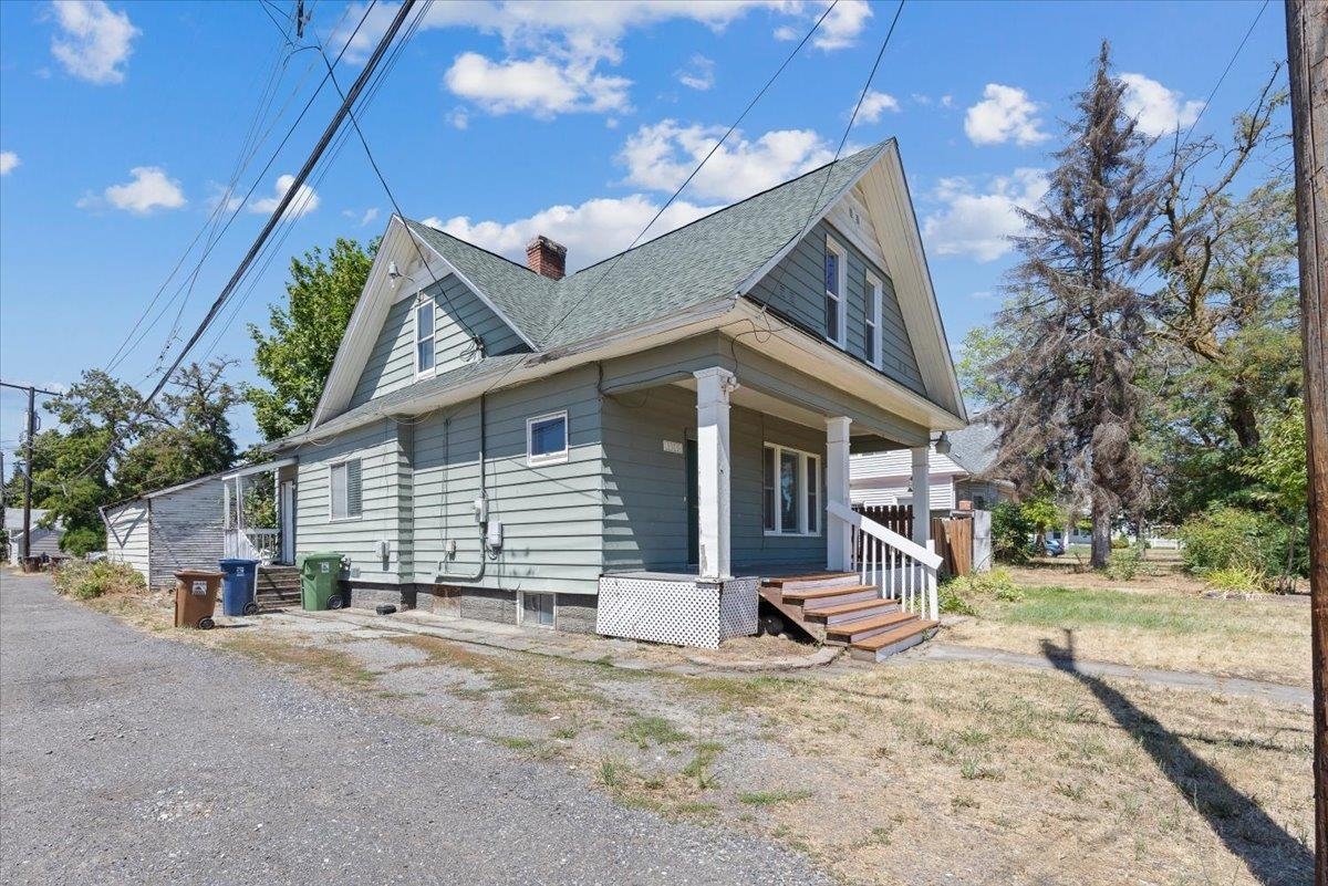 Property Photo: 1919 N Standard St WA 99207
