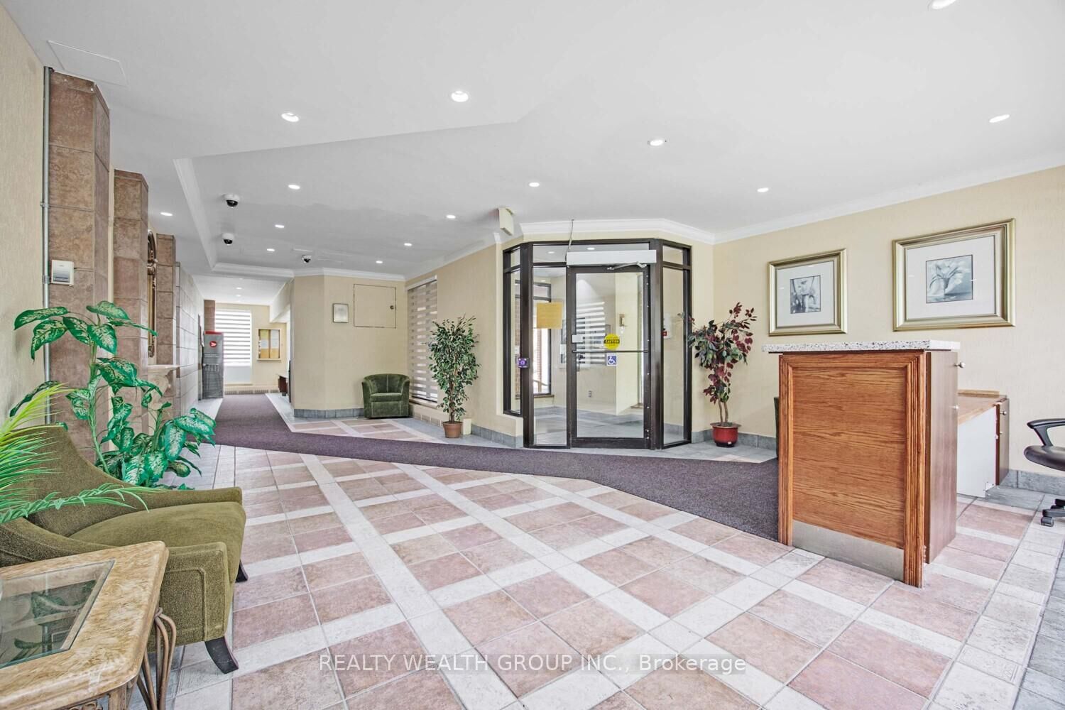 Property Photo: 90 Ling Road #1105 ON M1E 4Y3