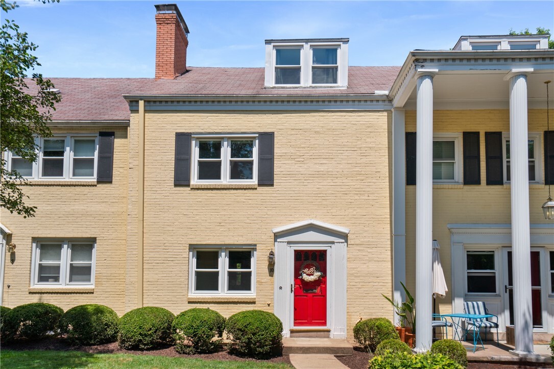 Property Photo: 6833 Meade St 10 PA 15208