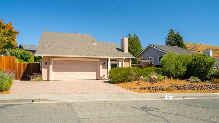 Property Photo: 882 Oxford Way CA 94510