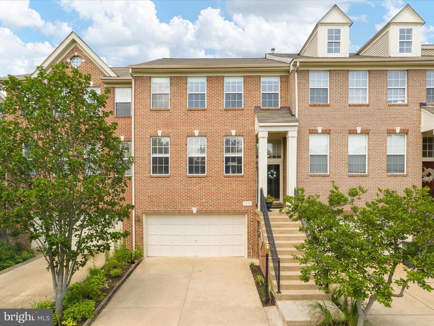Property Photo: 2662 Logan Wood Drive VA 20171