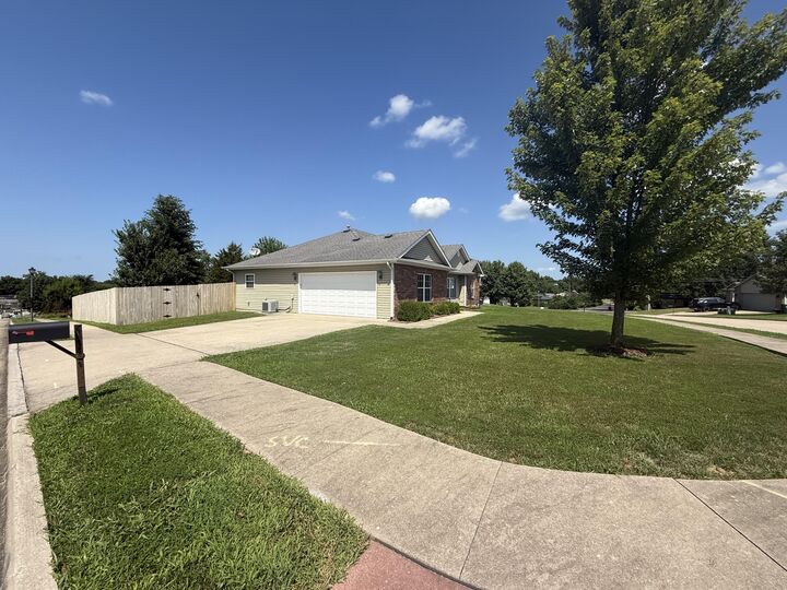Property Photo:  2301 Barnett Dr  MO 65202 