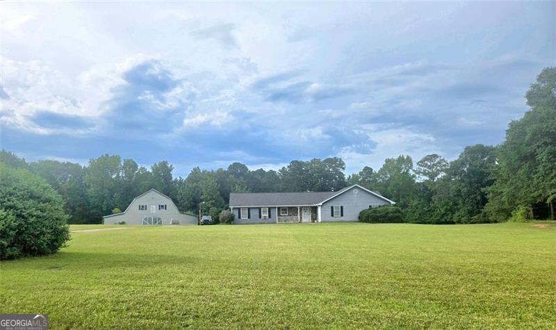 Property Photo:  55 Rolling  GA 30025 