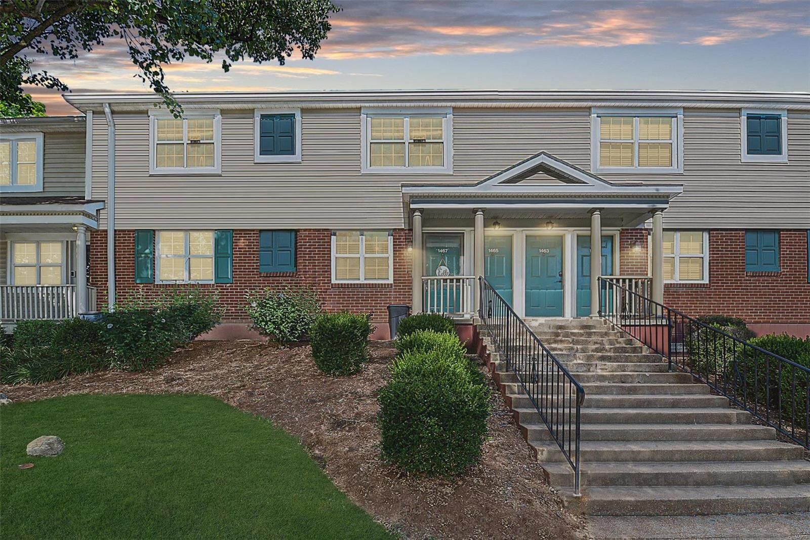 Property Photo: 1467 Bobolink Place MO 63144