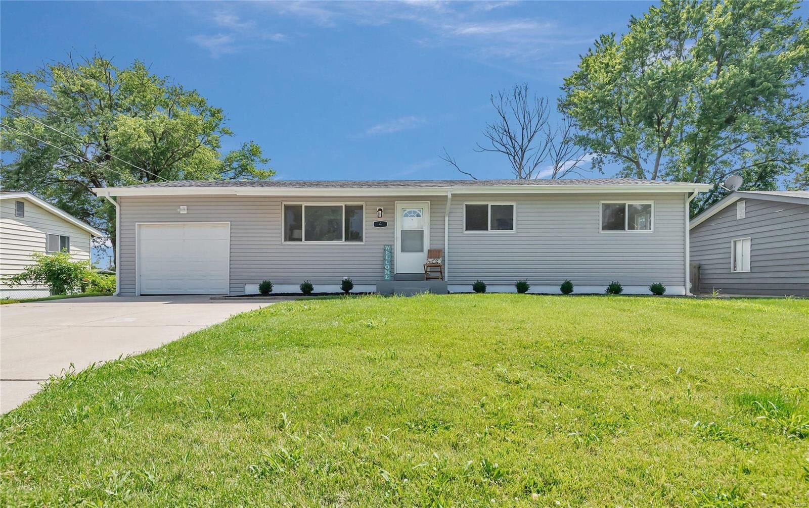 Property Photo:  4 Saint Violet Drive  MO 63376 