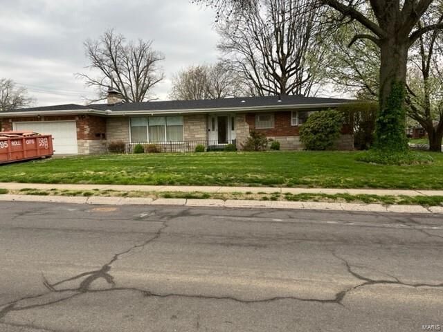 Property Photo:  1503 Madison Avenue  IL 62025 