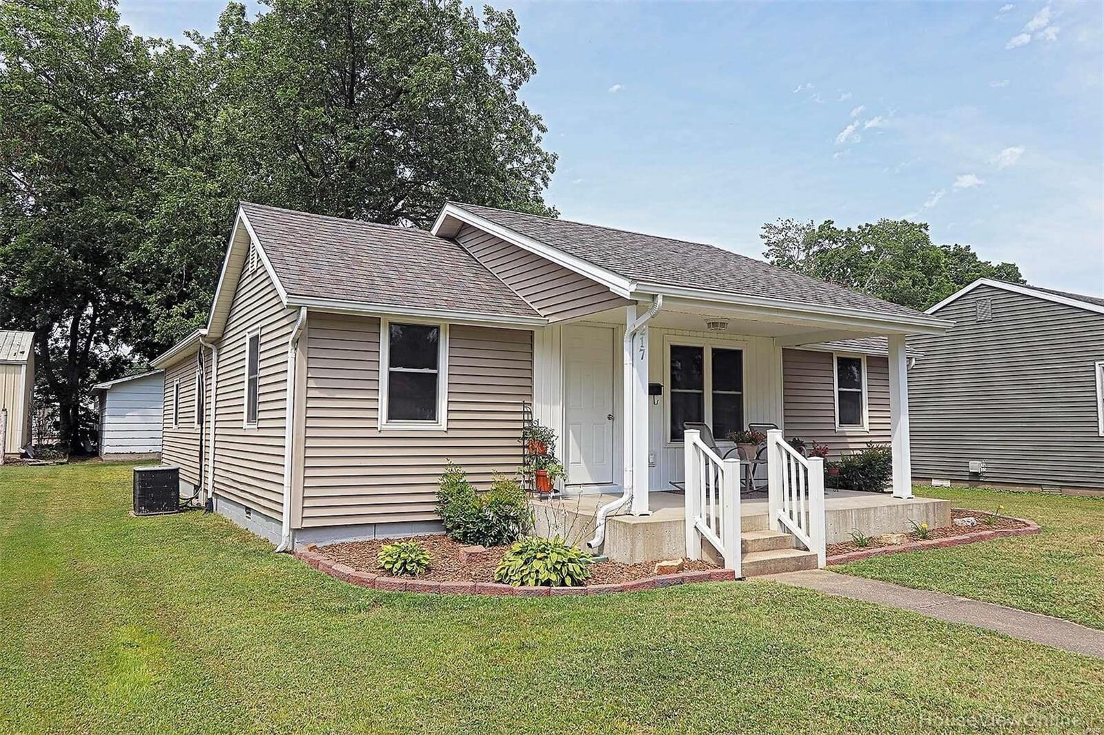 Property Photo:  217 Frates Street  MO 63740 