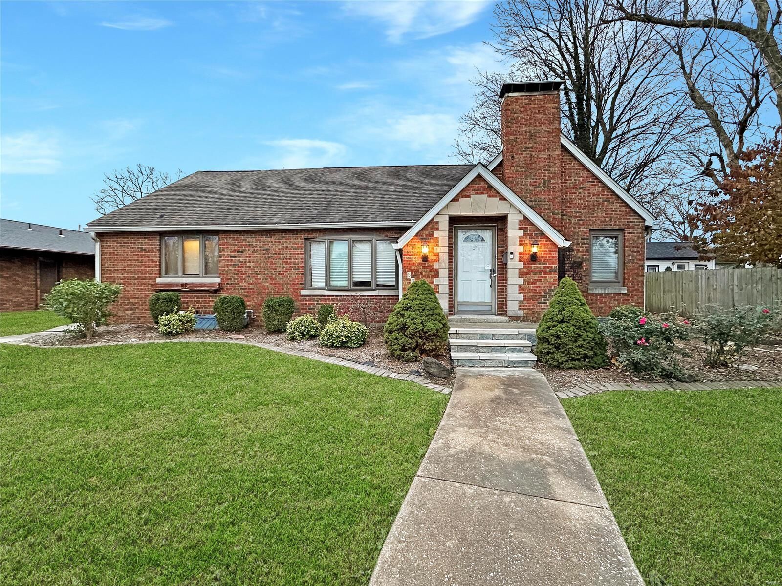 Property Photo: 506 Saint Louis Road IL 62234