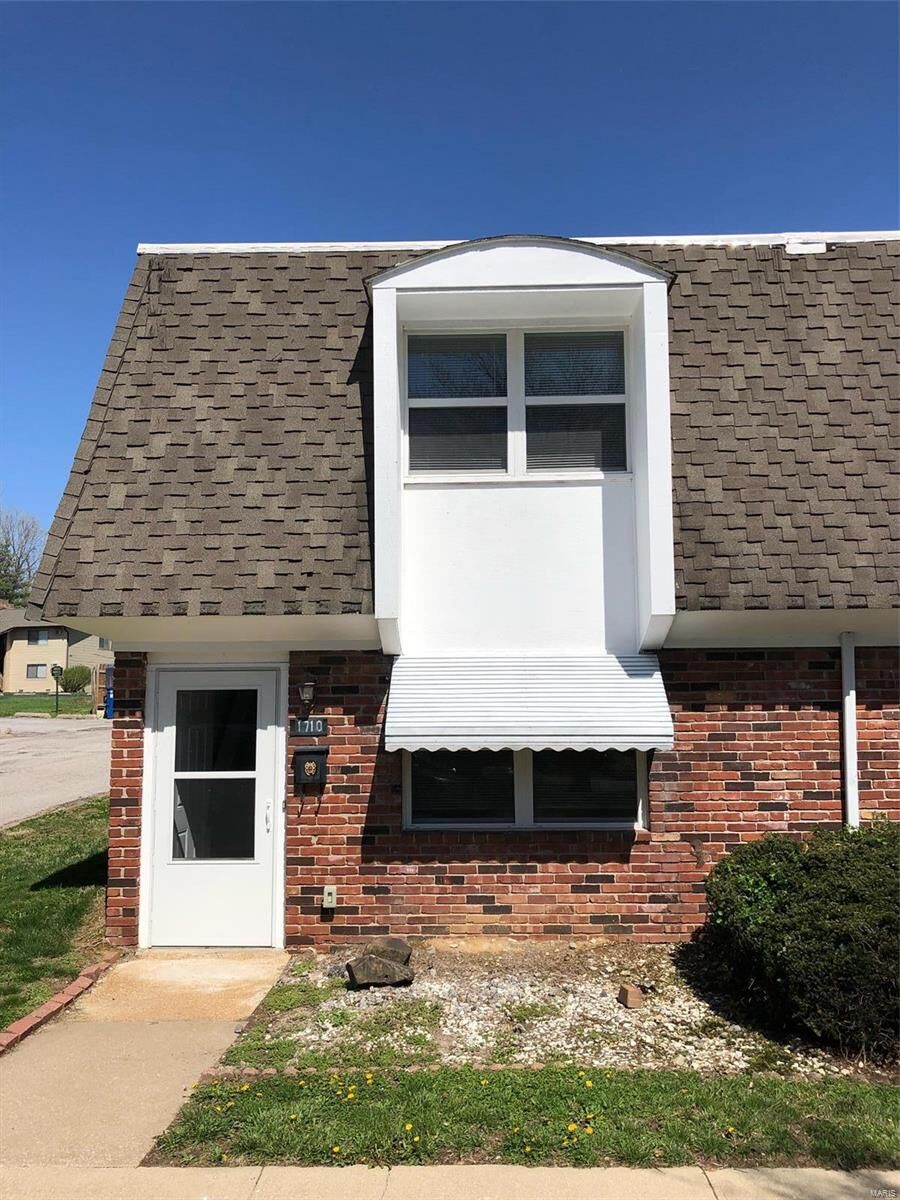 Property Photo: 1710 Ramada Boulevard A IL 62234