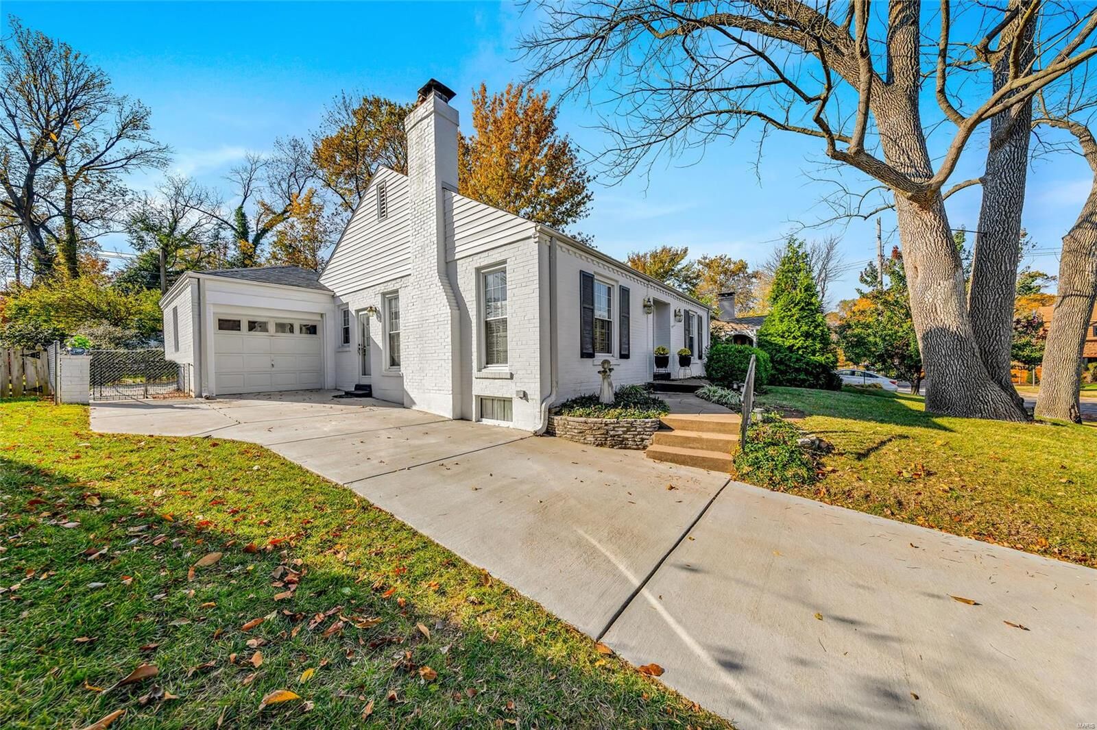 Property Photo: 912 Glenmoor Avenue MO 63122