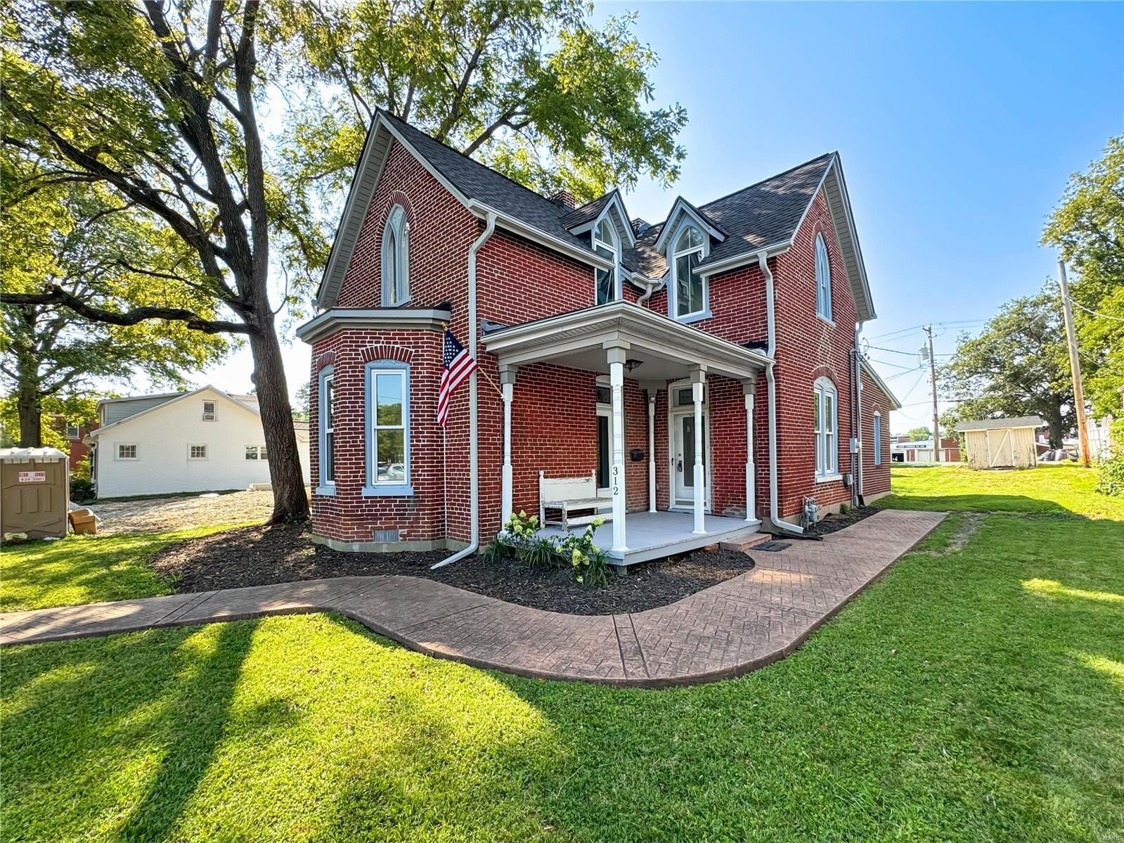 Property Photo: 312 E B Street IL 62220