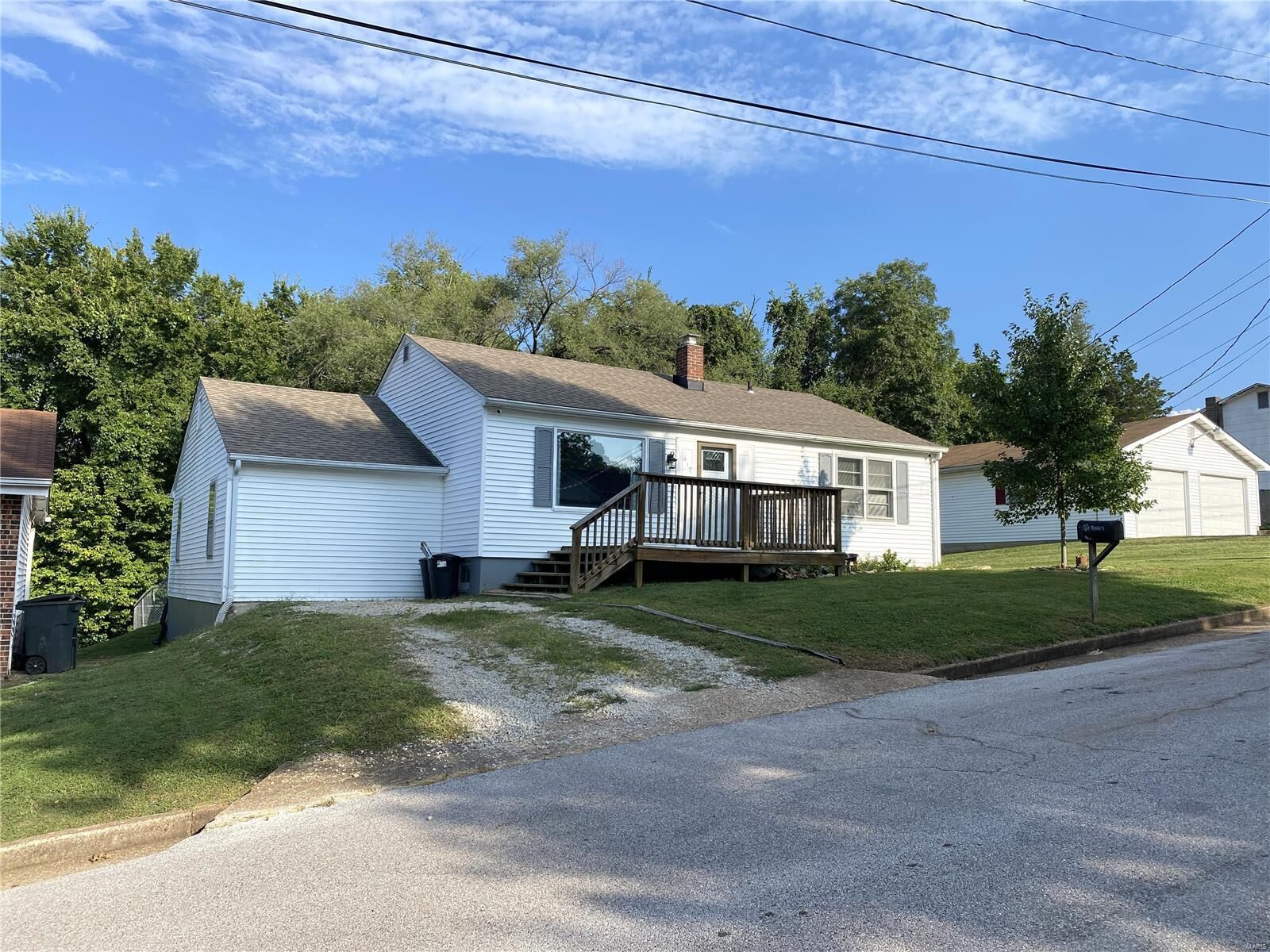 Property Photo:  617 High  MO 65041 