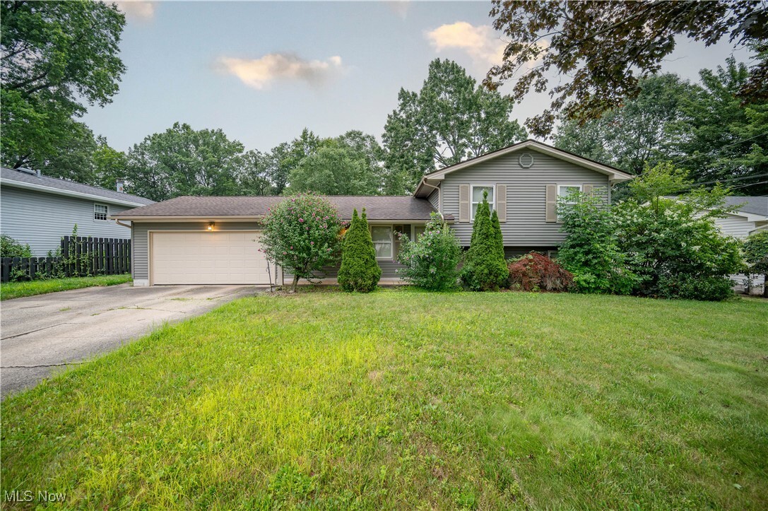 Property Photo: 2211 Penny Lane OH 44515