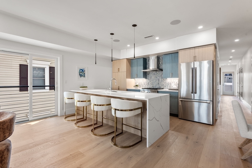 Property Photo: 527 East 7th Street 3 MA 02127