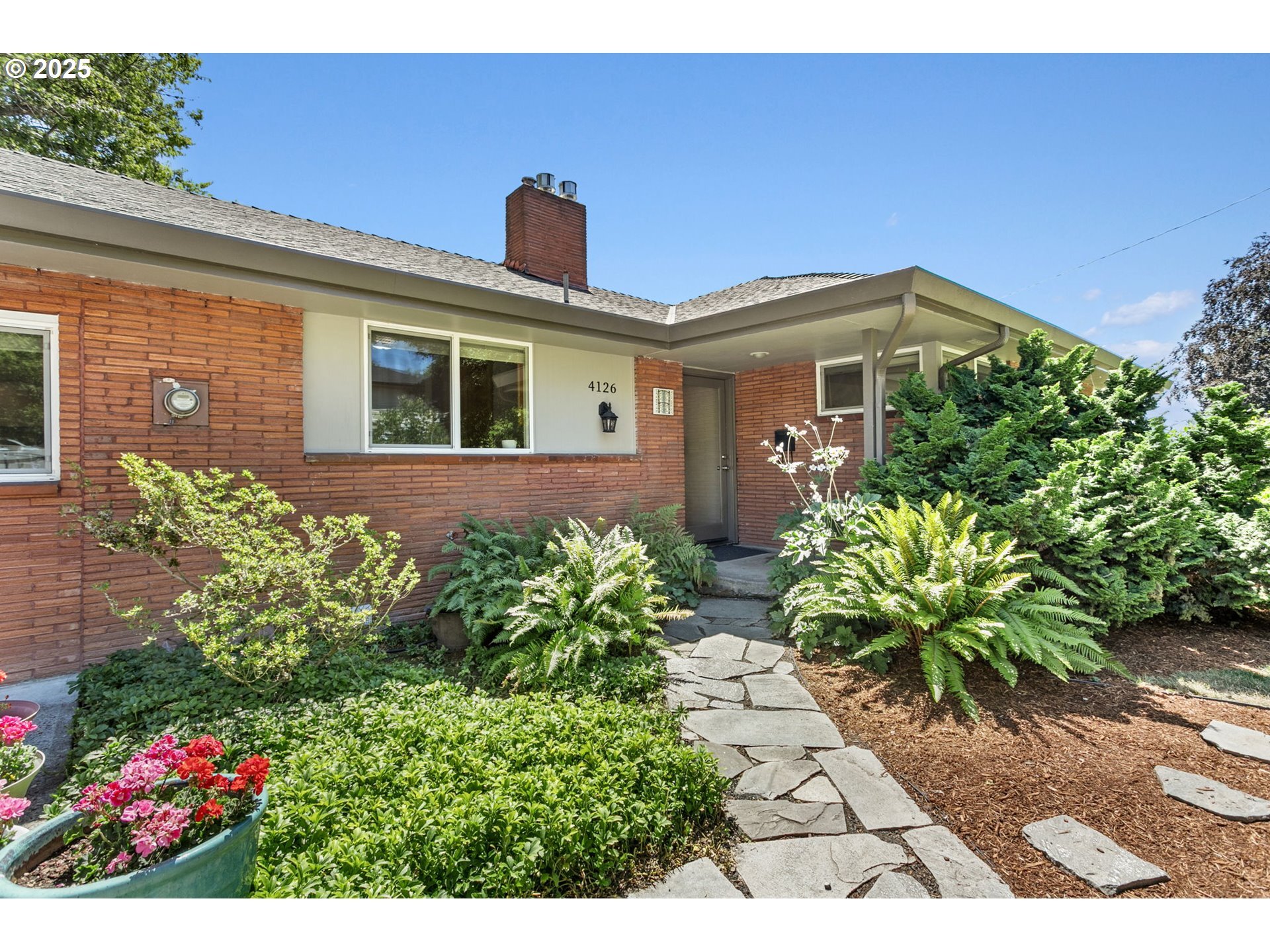 4126 SW Idaho Ter  Portland OR 97221 photo
