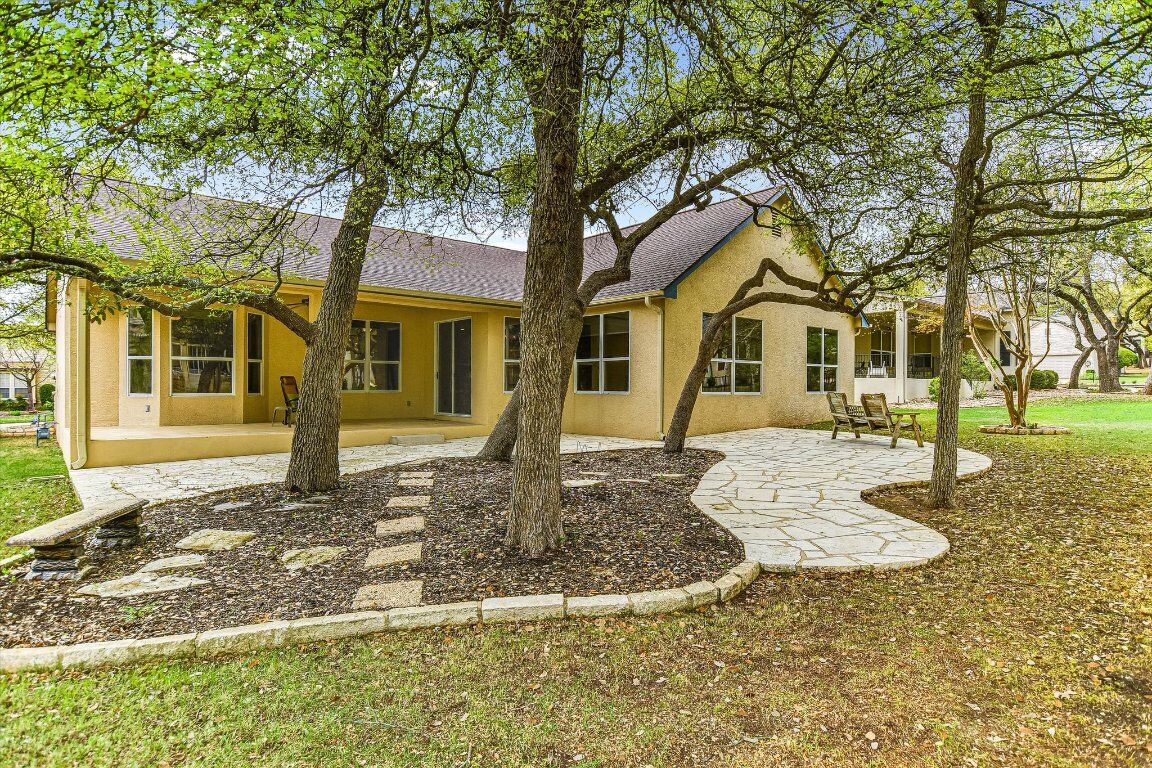 Property Photo:  202 Whippoorwill Cove  TX 78633 