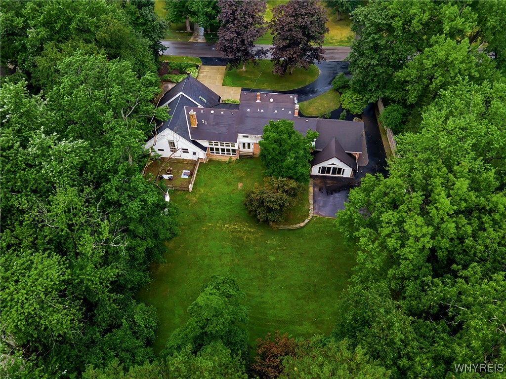 Property Photo: 1750 Woodard Road NY 14059