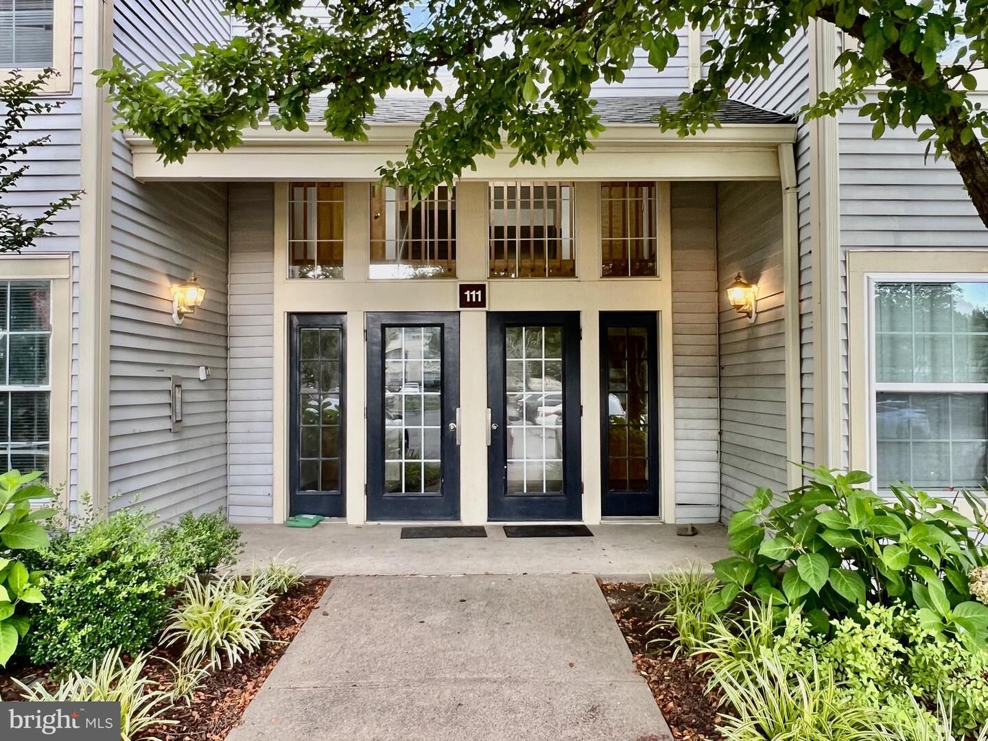 Property Photo:  111 Biscayne Court 4  NJ 08540 