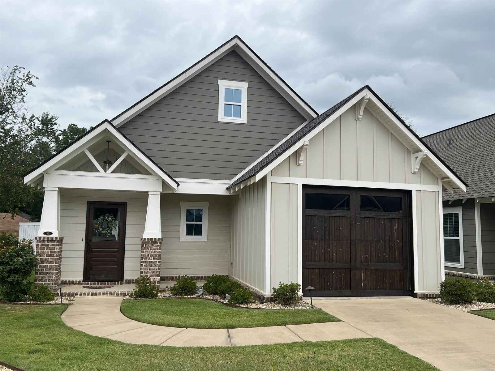 Property Photo:  2850 Stonebrook  AR 72034 