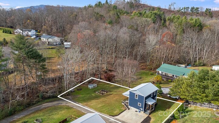 Property Photo: 122 Mae Carver Drive NC 28806