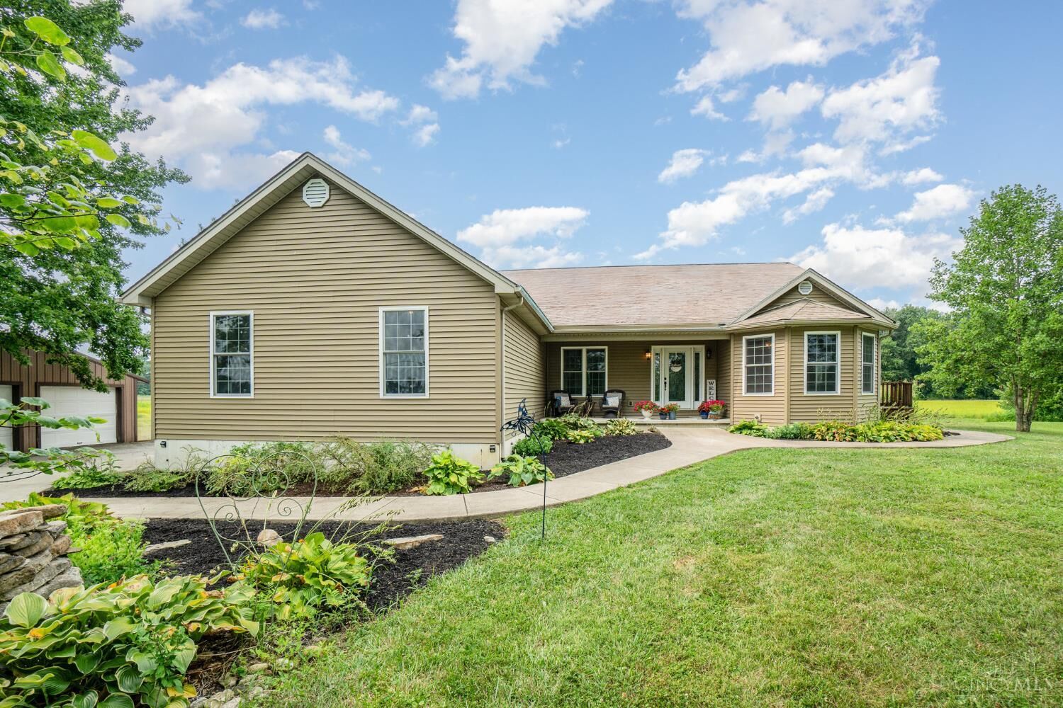 Property Photo: 1740 Yankeetown Road OH 45130