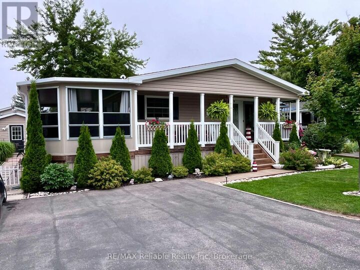 Property Photo: 52 Cherokee Lane ON N7A 3Y2