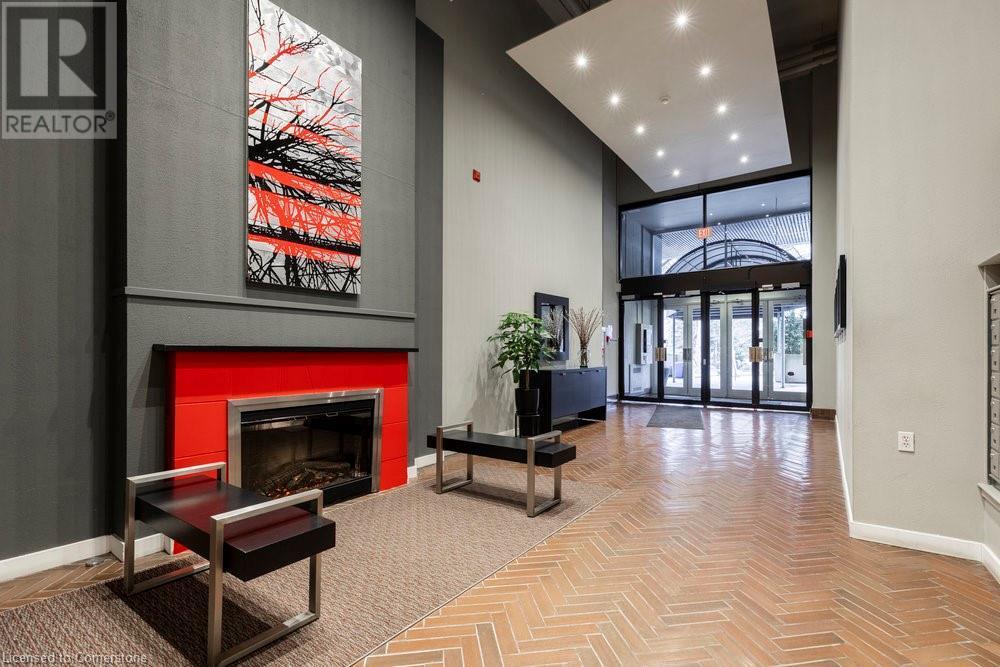 Property Photo: 66 Bay Street South Ph5 ON L8P 4Z6