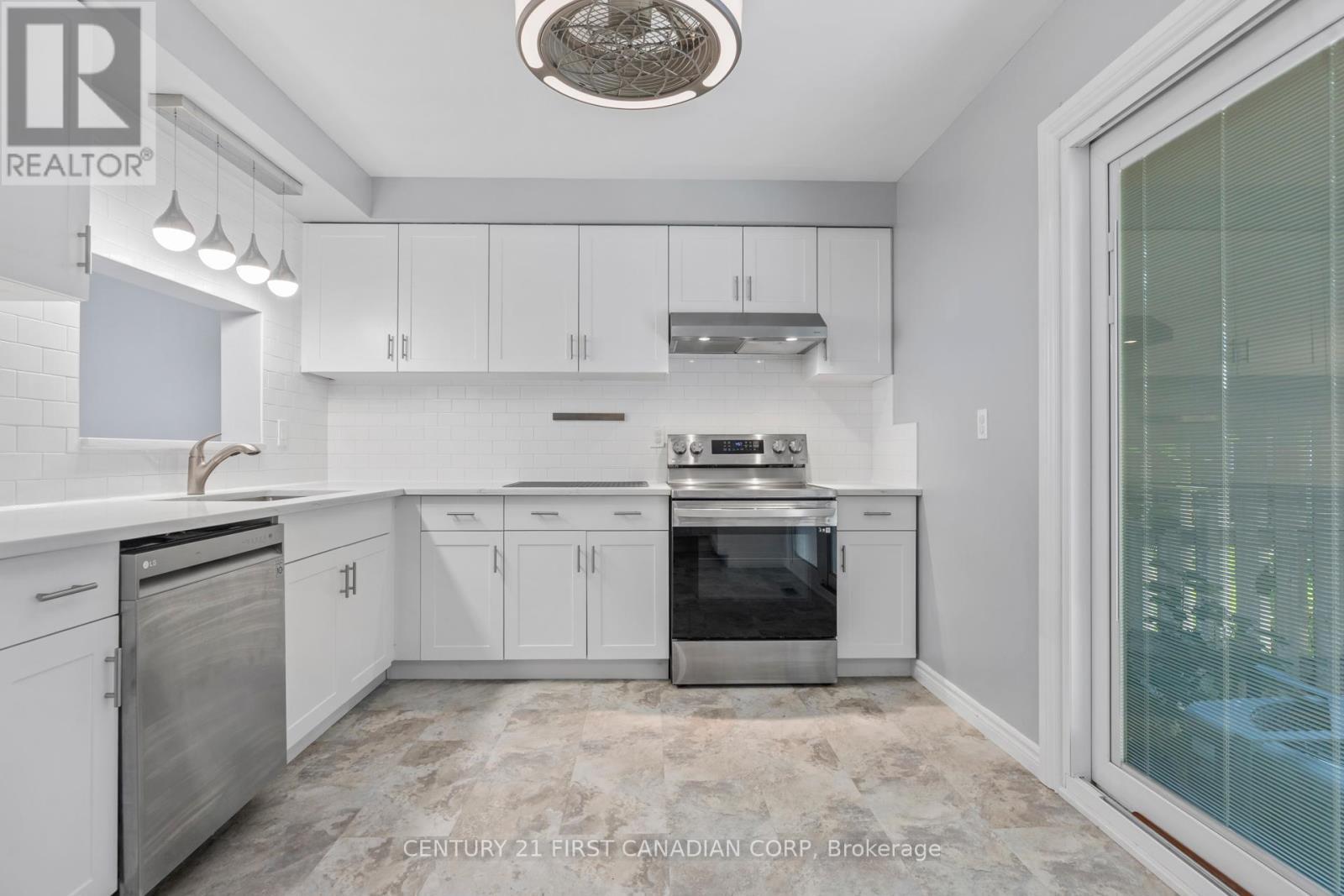 Property Photo: 700 Osgoode Drive 154 ON N6E 2H1
